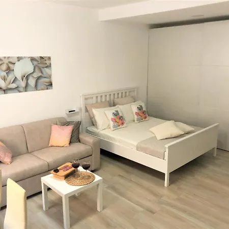 Holiday home C'mon Cannizzaro! // Tourist Lease